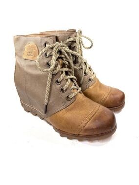 SOREL Tan Leather Joan of Arctic Hidden Wedge Ankle Boots | 8